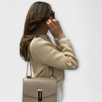 Sezane | Klasyczny Kardigan z Dekoracyjnymi Kieszeniami